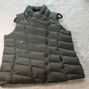 L.L. Bean Women's XL Down Vest
